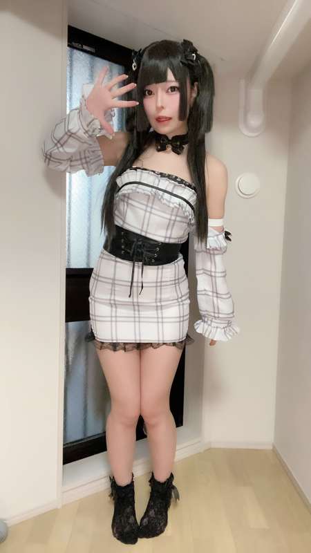 976c2549-6279-4b6d-9d66-6db8f678cf64.jpg