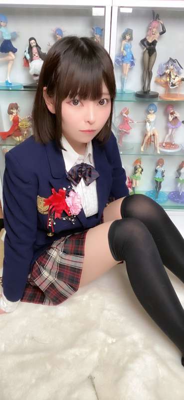 a4b34ff0-ff2b-4487-a0b5-e7412fbbc7c6.jpg