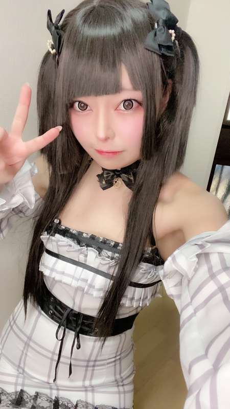 f12fbacc-1c67-4d26-9f8e-82968b7fea9b.jpg