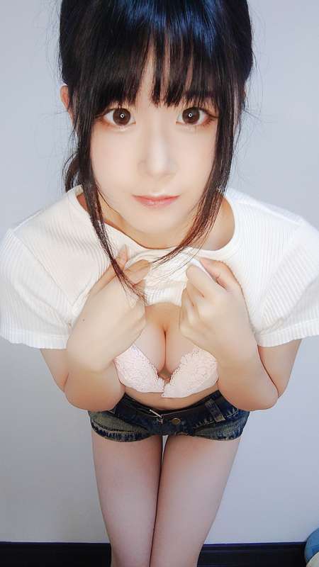 aea7a37a-6925-4459-b3d4-001661854379.jpg