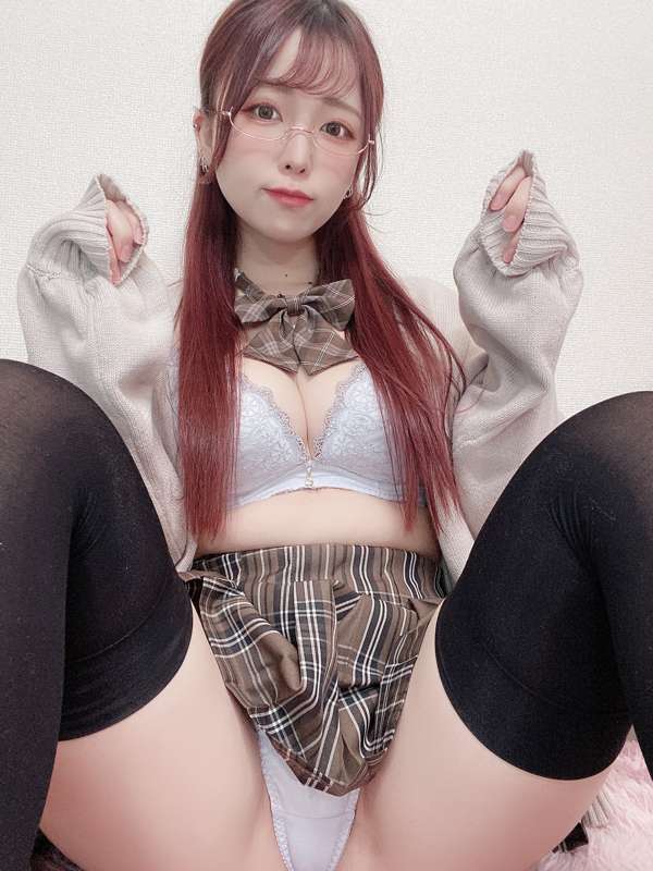 9c6e65d5-1e86-4f9e-9ce5-1fe2af574af5.jpg