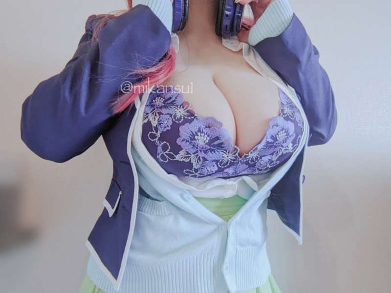 2f5201f6-d7ad-42fd-9a17-b1b716b5bb18.jpg