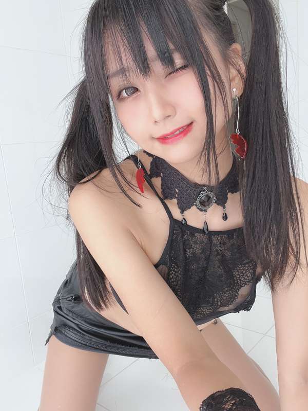 f1bad481-030a-4a23-b8bf-a0fe02ed928d.jpg
