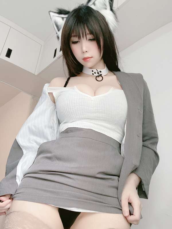 93b4866a-4e6d-4d7d-b565-cdcd39d14182.jpg