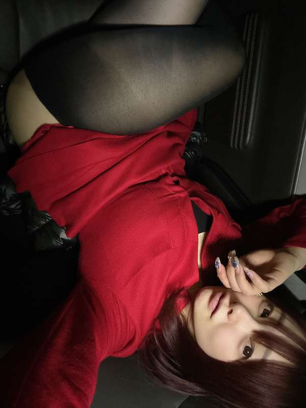 f9686fbd-4b92-4dae-8eb9-c35d6e163128.jpg