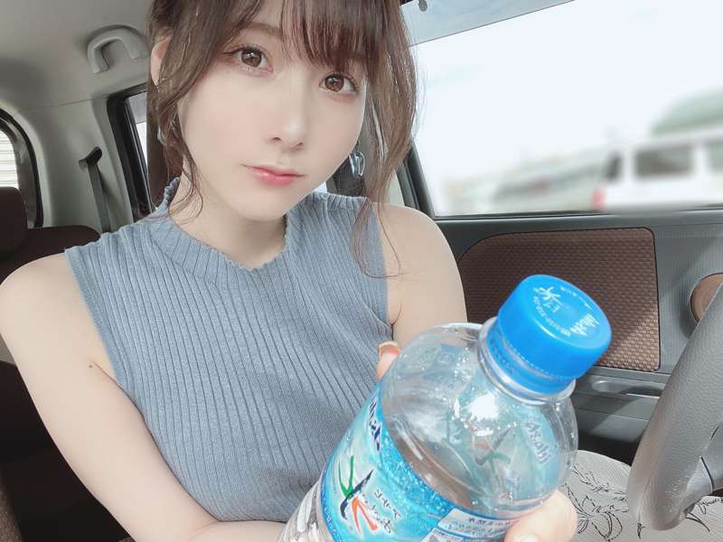 02ada23e-a25b-48b5-a03f-9a1188fb346d.jpg