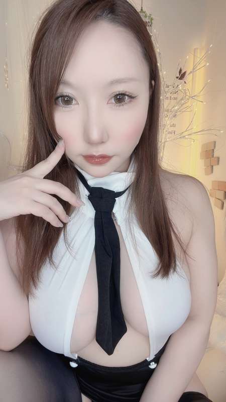 1b3cfe85-8d63-4ccb-9c81-8672a40e5dc9.jpg