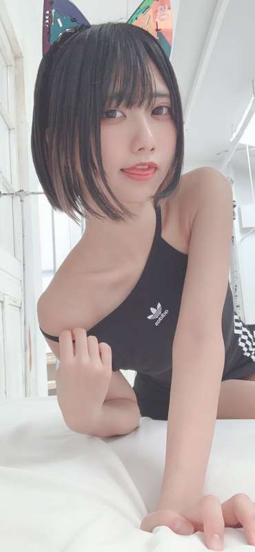 c4ca1289-f9e0-4421-ba8c-fc3d577013d0.jpg