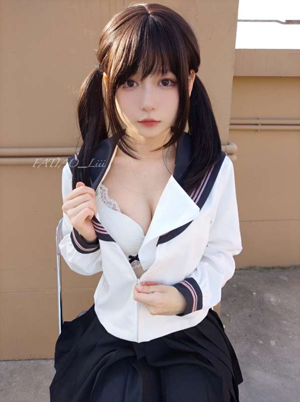 b9d513cc-9fa4-486d-8a5a-f977a2c9b40d.jpg