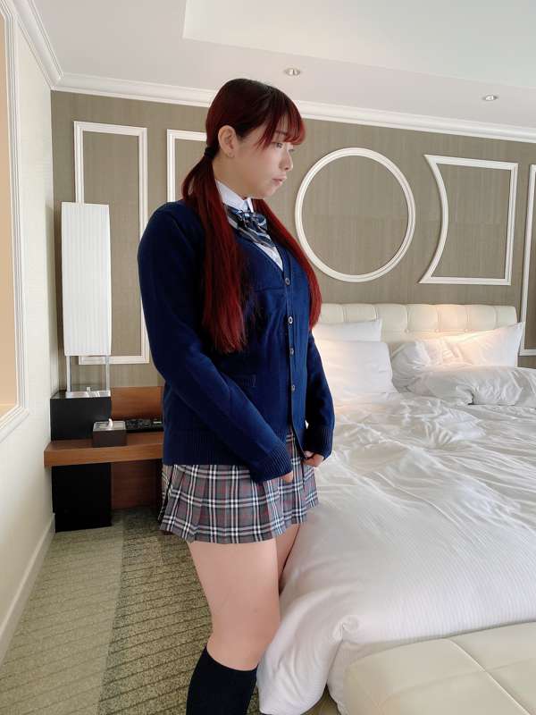 c19089a4-9b36-453d-aef1-27a3ae9a7d31.jpg