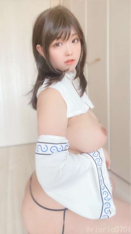 a40ee68c-2ca5-4052-a8a4-35cb65d90cd0.jpg