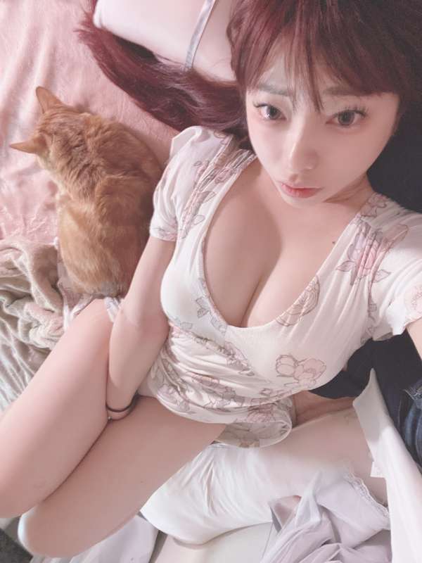 a28f1937-8e28-4fde-a8f2-31cf4f89c8dc.jpg