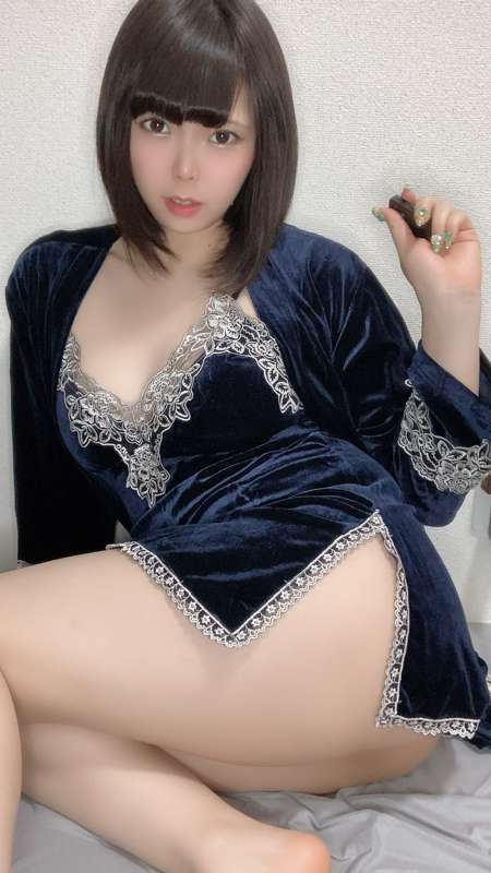 25c4a24f-d56e-43cb-a4c4-7596eb04109f.jpg