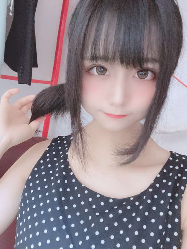 a7035bb2-a6ff-4a9f-99bd-b5d317972876.jpg