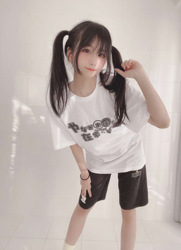 5d7d6869-9fdc-43a9-a55a-e17793795391.jpg