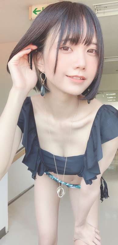 04fb4904-c30e-4d51-a6f7-3c7bcc3c31a8.jpg