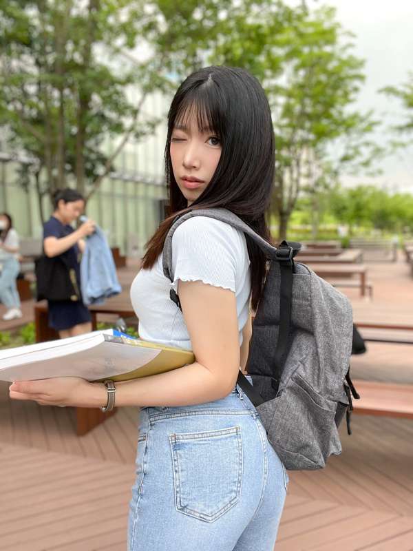 15c352a1-e63f-4c24-9db7-28041c884133.jpg